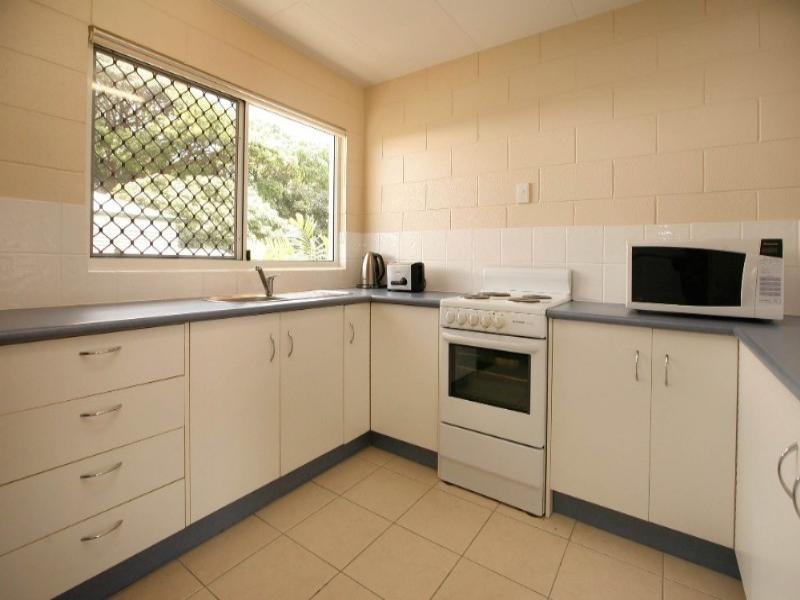 4/39 Armstrong Street, Hermit Park QLD 4812