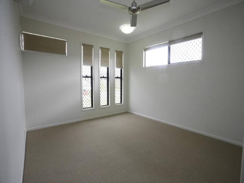 50 Scrubwren Circuit, Bohle Plains QLD 4817