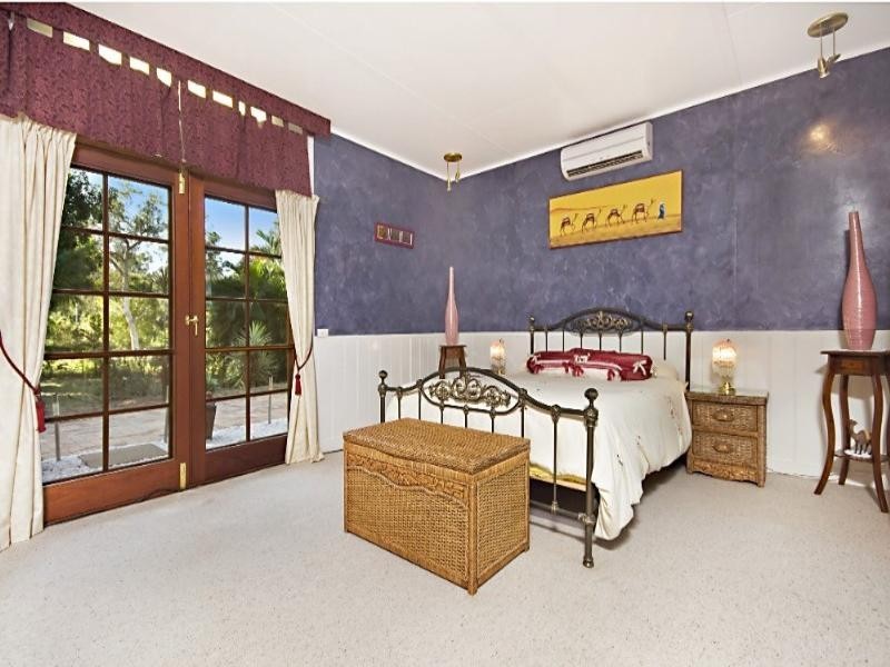 442 Cape Cleveland Road, Cape Cleveland QLD 4810