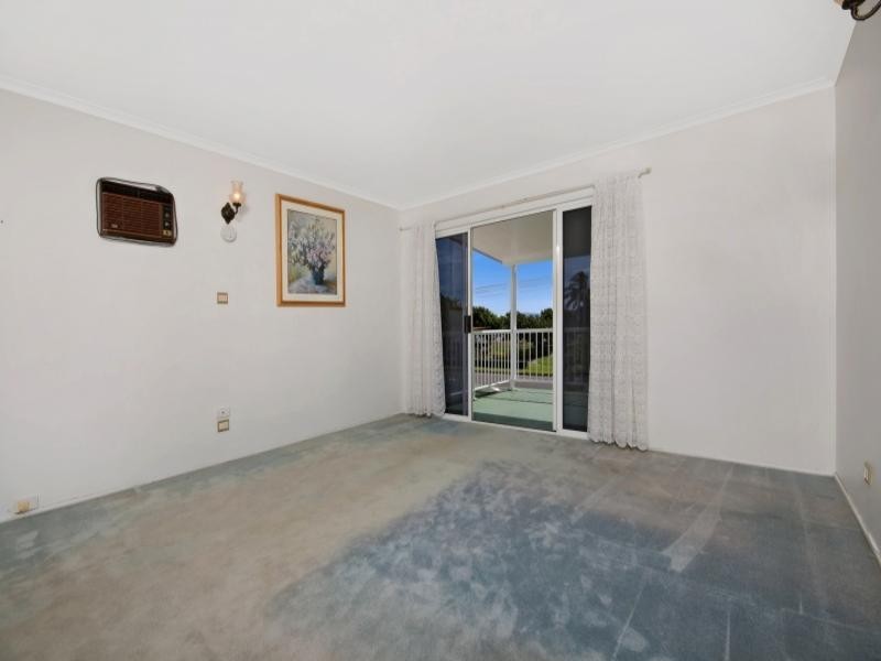 18 Heatleys Parade, Belgian Gardens QLD 4810