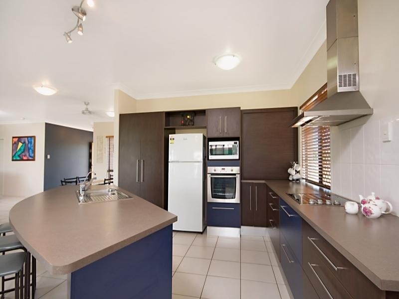 13 Irvinebank Road, Mount Low QLD 4818