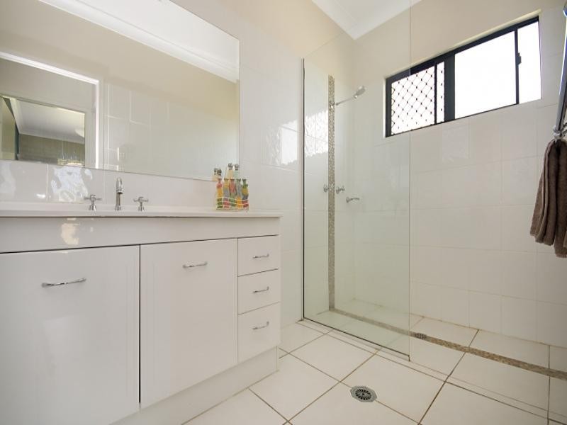 13 Irvinebank Road, Mount Low QLD 4818