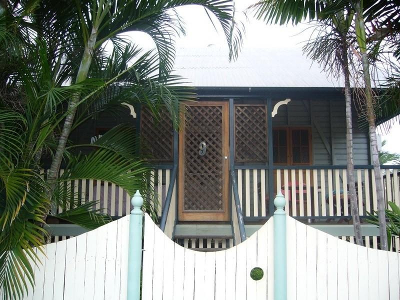 Railway Estate QLD 4810