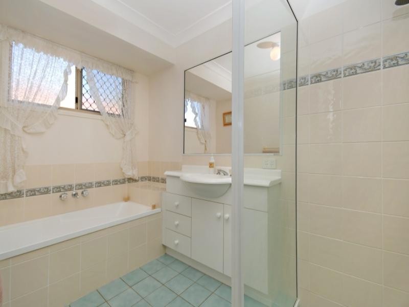 42 Sheperd Circuit, Kirwan QLD 4817