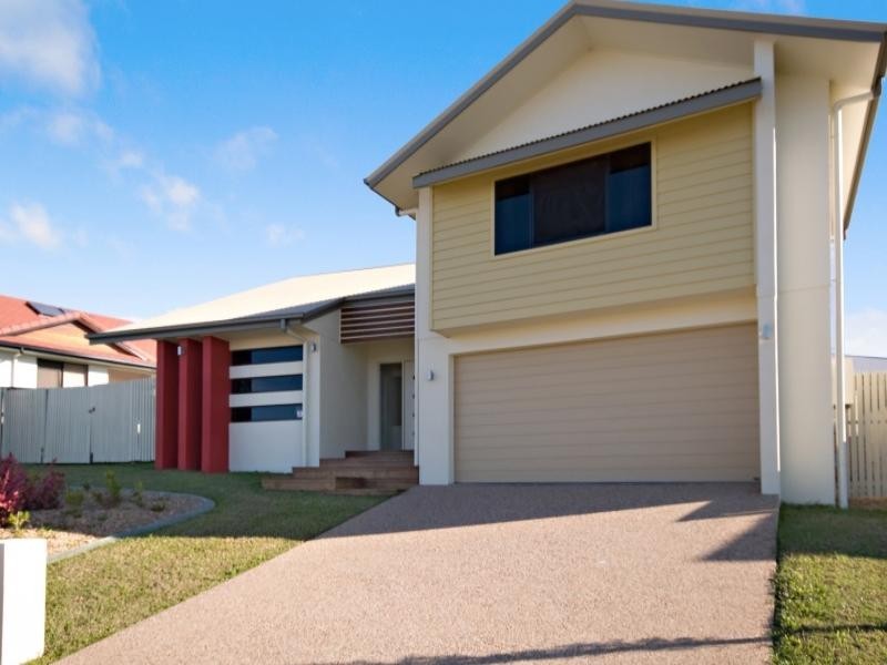 18 Shutehaven Circuit, Bushland Beach QLD 4818