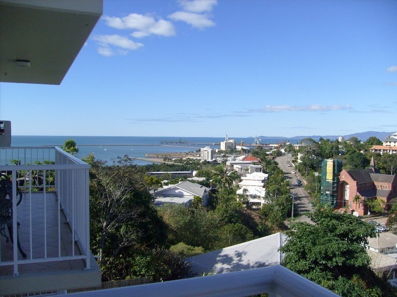 Townsville City QLD 4810