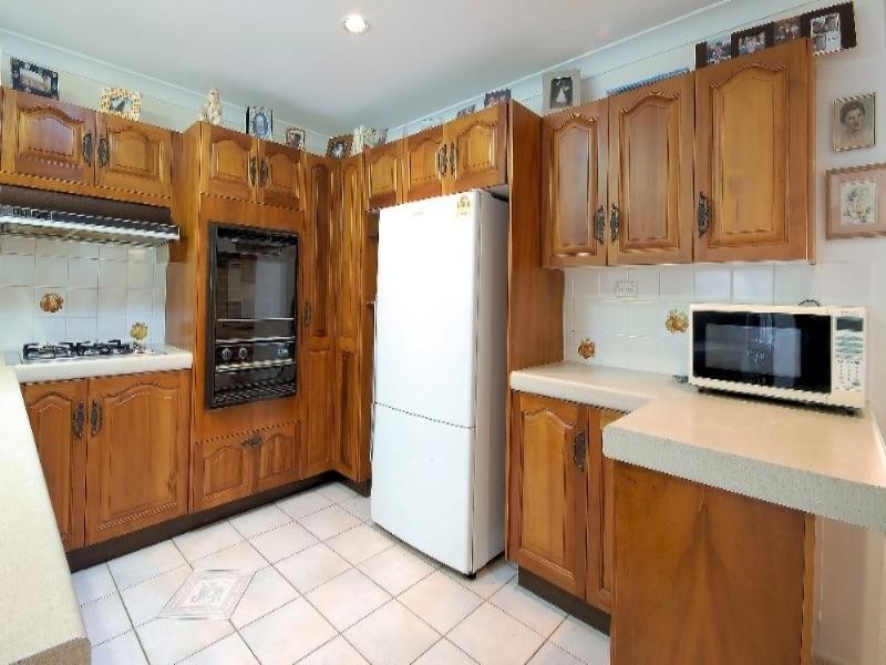 Bushland Beach QLD 4818