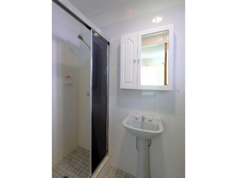 Bushland Beach QLD 4818