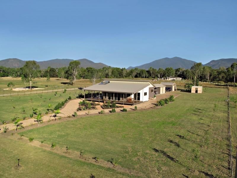 16 Barnham Road, Townsville QLD 4810