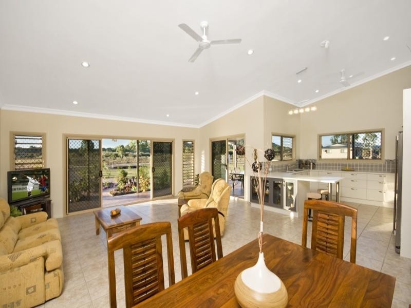 16 Barnham Road, Townsville QLD 4810