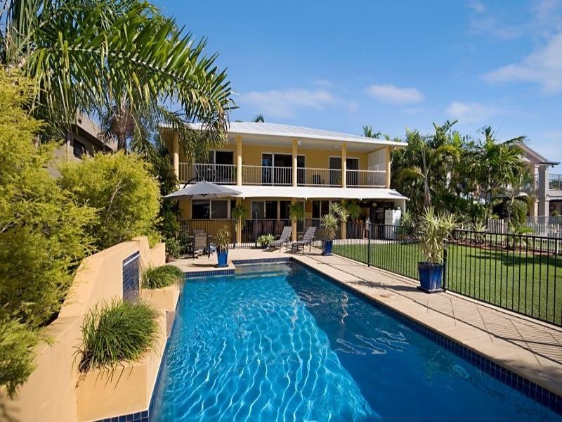 50 Waterview Drive, Bushland Beach QLD 4818