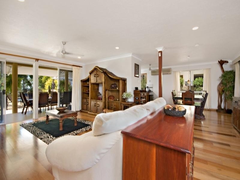 50 Waterview Drive, Bushland Beach QLD 4818