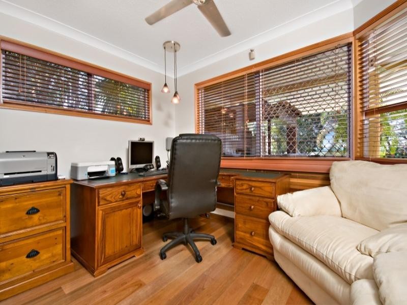 50 Waterview Drive, Bushland Beach QLD 4818