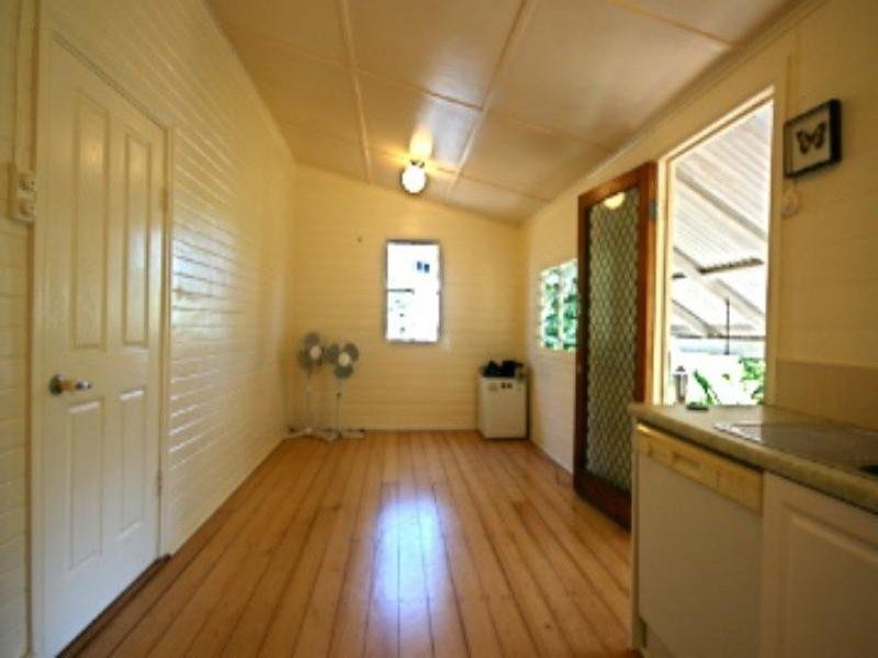 Railway Estate QLD 4810