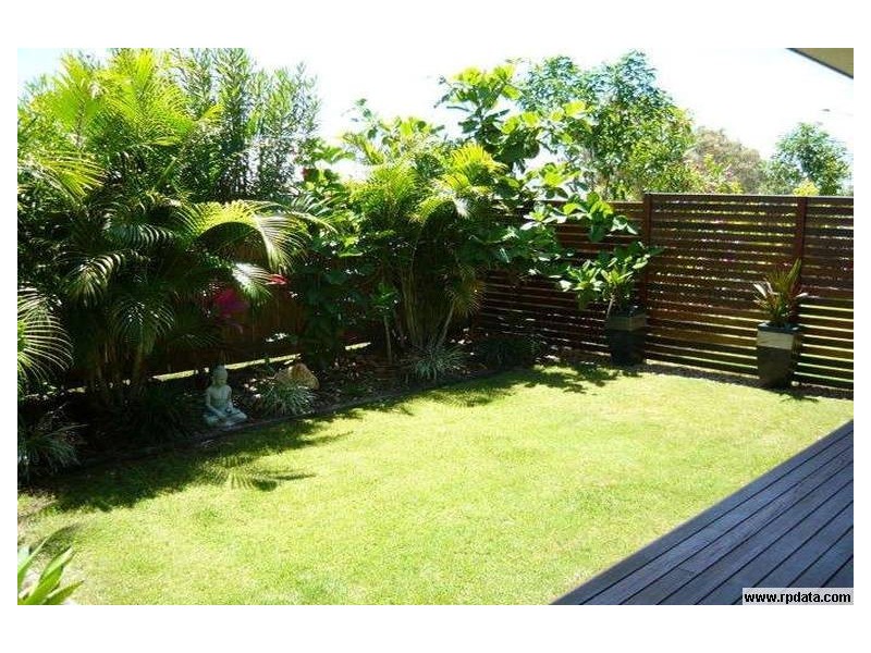 Bushland Beach QLD 4818