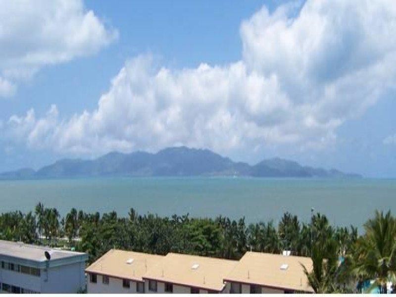 4 Carter Street, North Ward QLD 4810