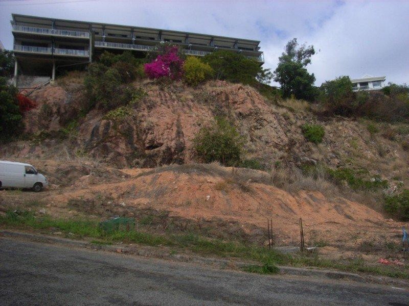 4 Carter Street, North Ward QLD 4810