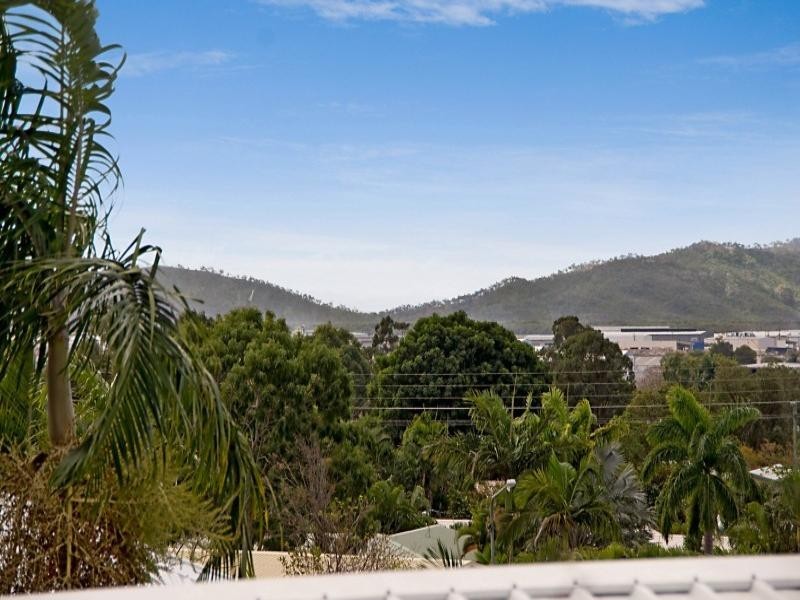 19 Glasgow Avenue, Mount Louisa QLD 4814