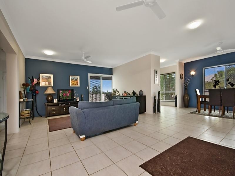 19 Glasgow Avenue, Mount Louisa QLD 4814