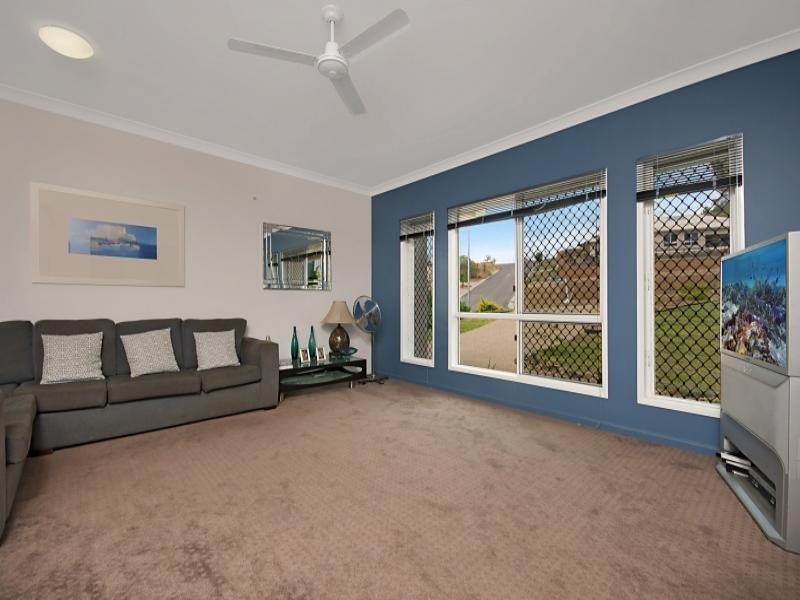 19 Glasgow Avenue, Mount Louisa QLD 4814