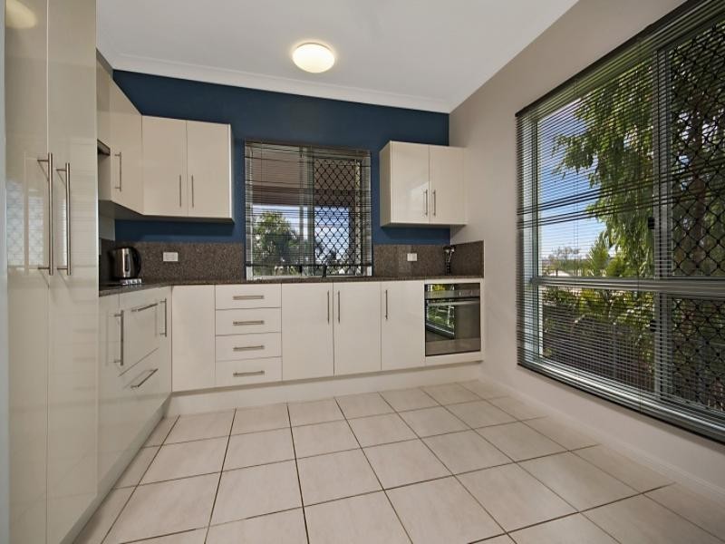 19 Glasgow Avenue, Mount Louisa QLD 4814