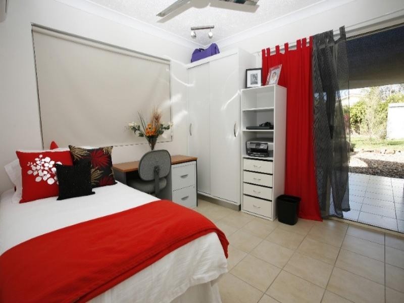 15 Estate Street, West End QLD 4810