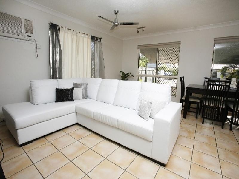 15 Estate Street, West End QLD 4810