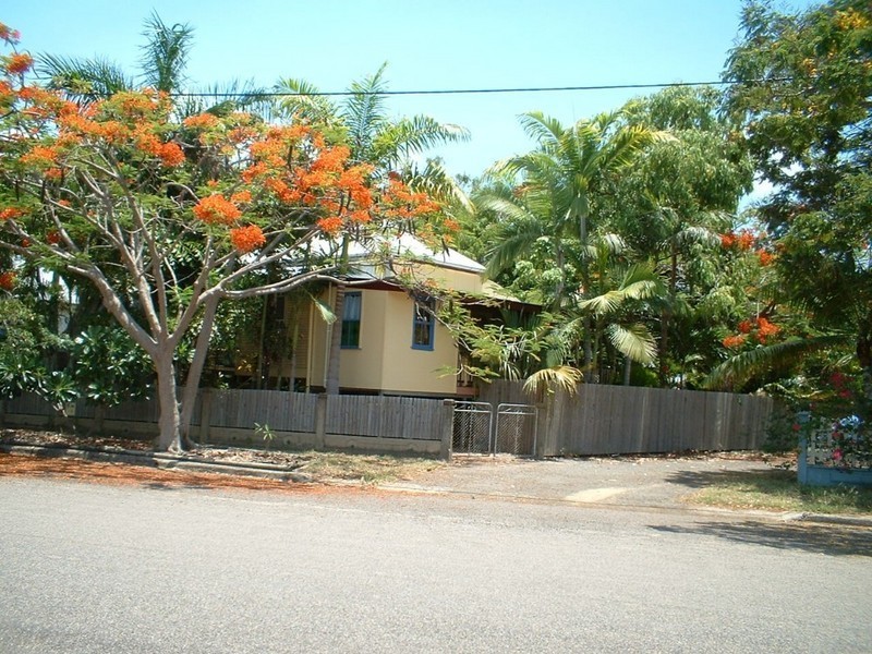 Railway Estate QLD 4810