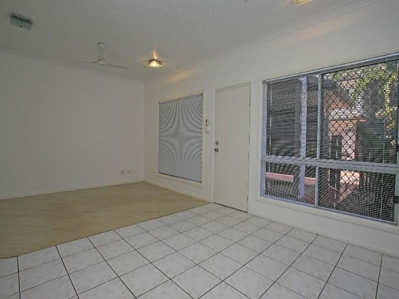 9/181-183 Mitchell Street, North Ward QLD 4810