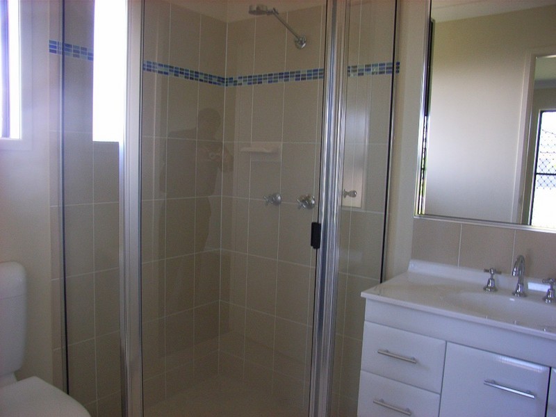 Bushland Beach QLD 4818