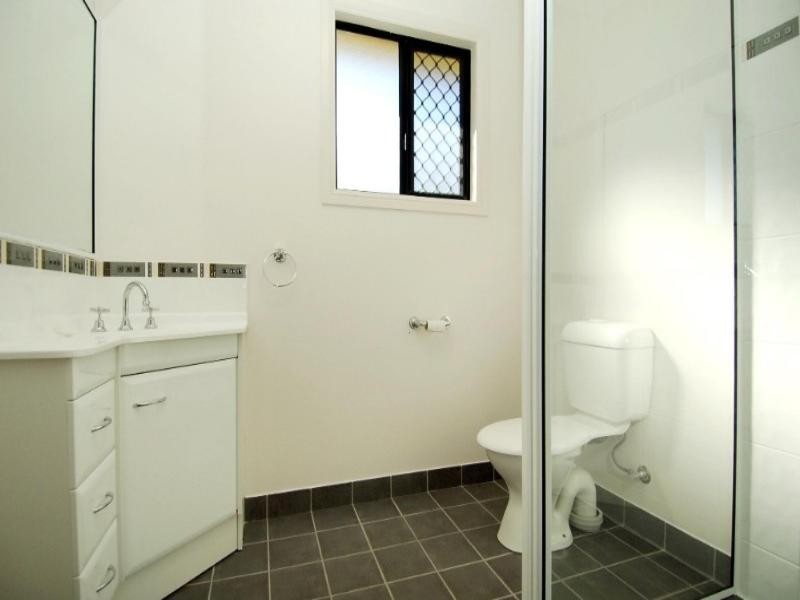 Bushland Beach QLD 4818