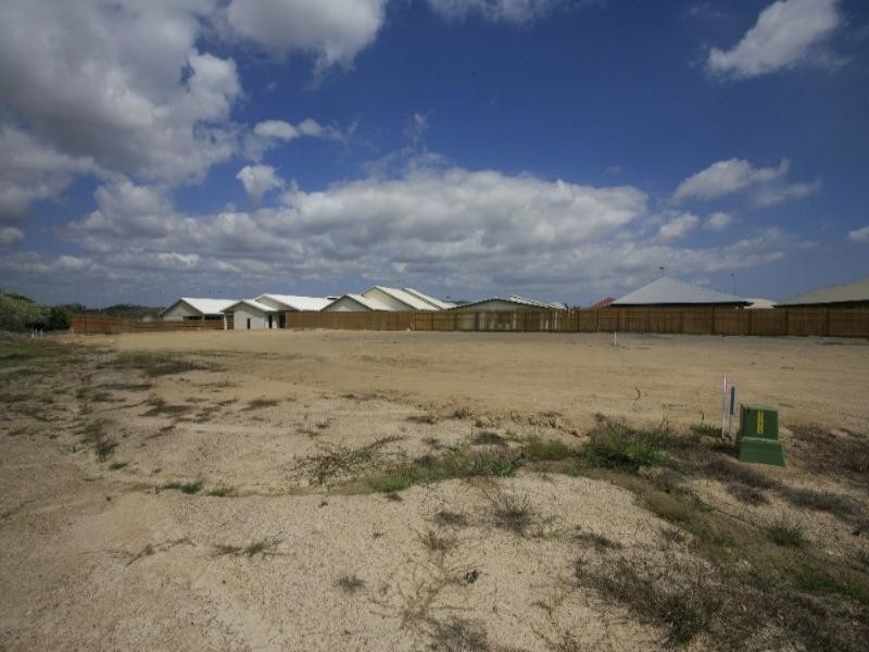 22 (lot 48) Covey Court, Burdell QLD 4818