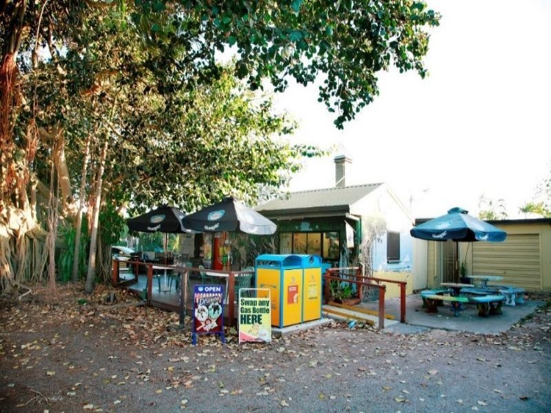 41 Reef Street, Saunders Beach QLD 4818