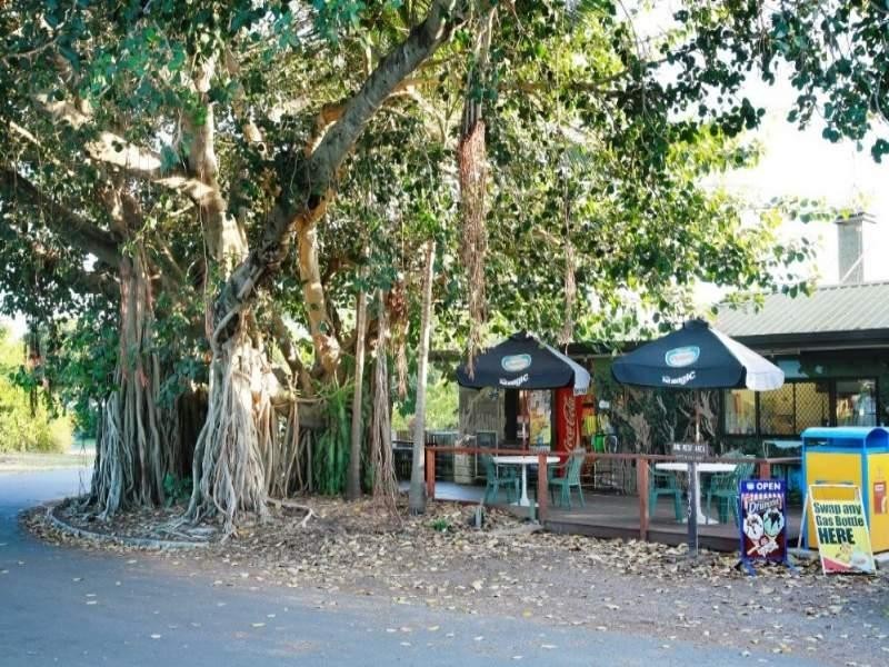 41 Reef Street, Saunders Beach QLD 4818