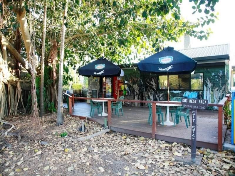 41 Reef Street, Saunders Beach QLD 4818