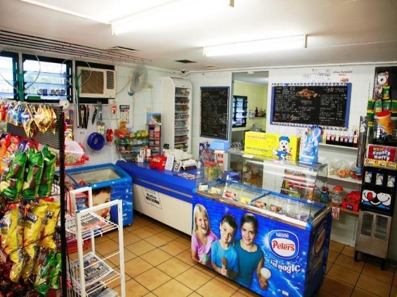 41 Reef Street, Saunders Beach QLD 4818