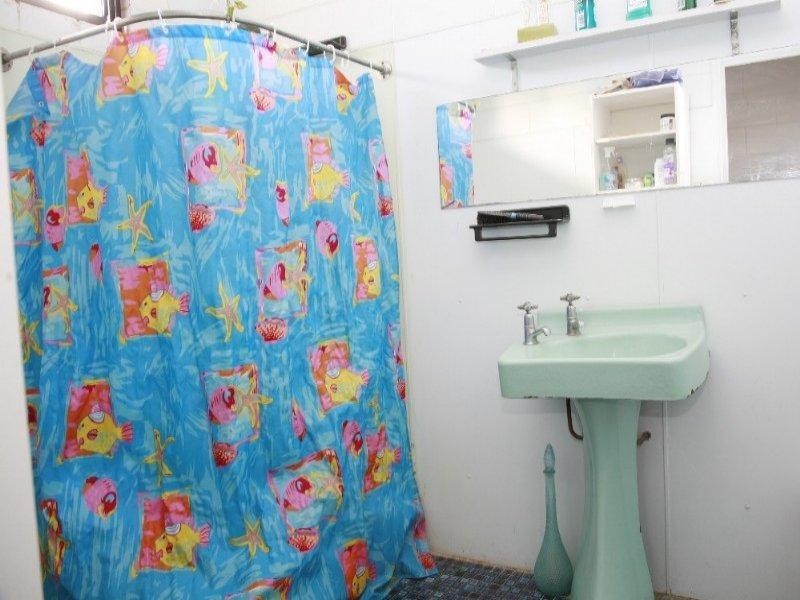 41 Reef Street, Saunders Beach QLD 4818