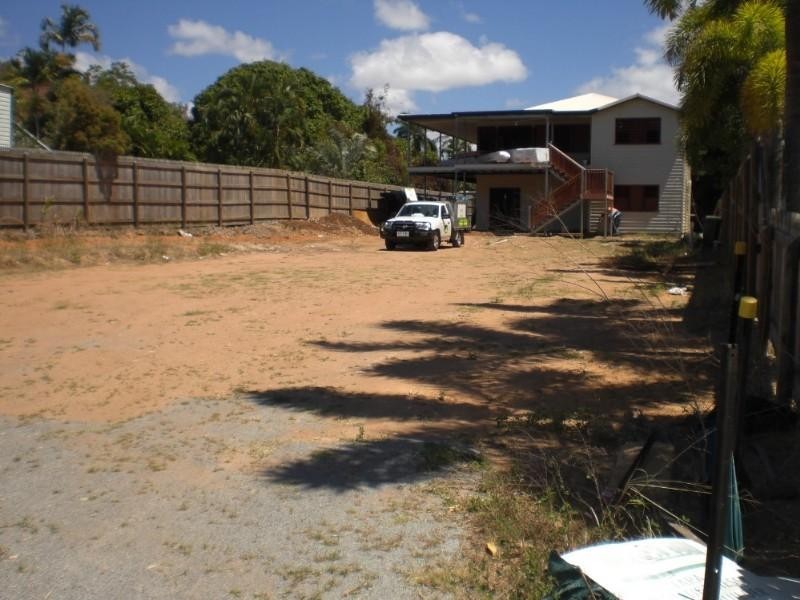 14 Taylor Street, Belgian Gardens QLD 4810