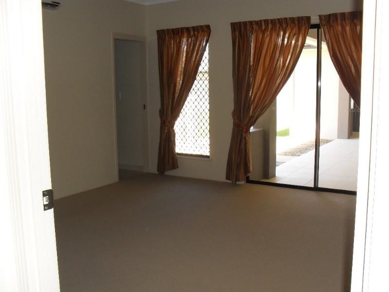 Bohle Plains QLD 4817