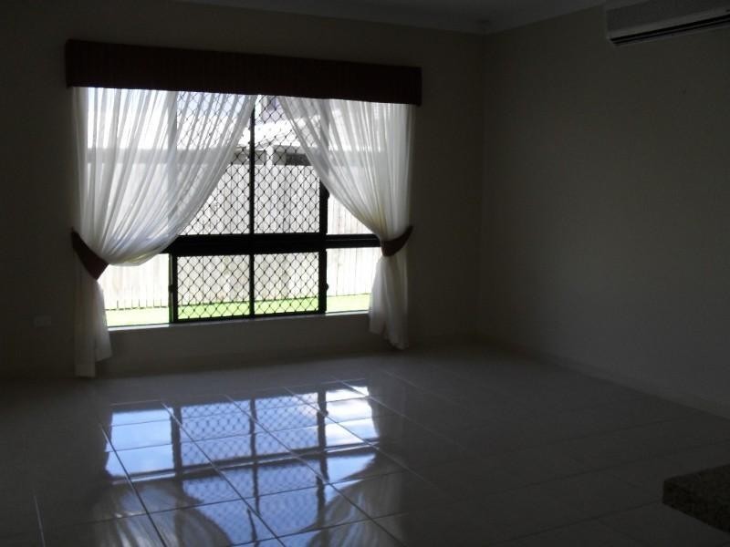 Bohle Plains QLD 4817