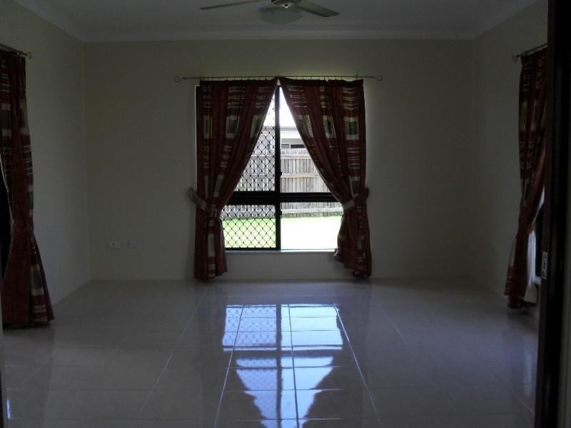 Bohle Plains QLD 4817