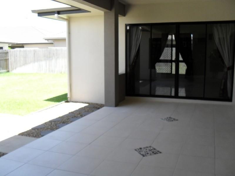 Bohle Plains QLD 4817