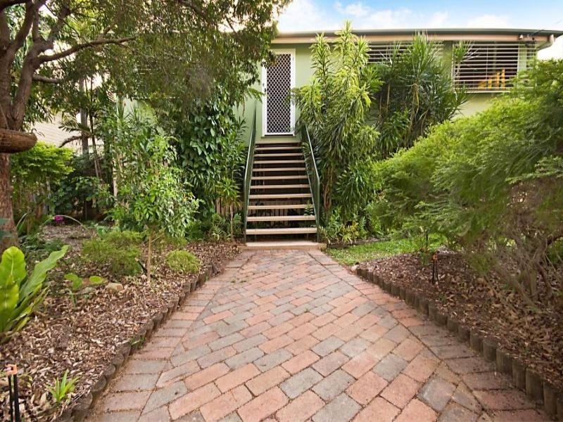 8 Estate Street, West End QLD 4810