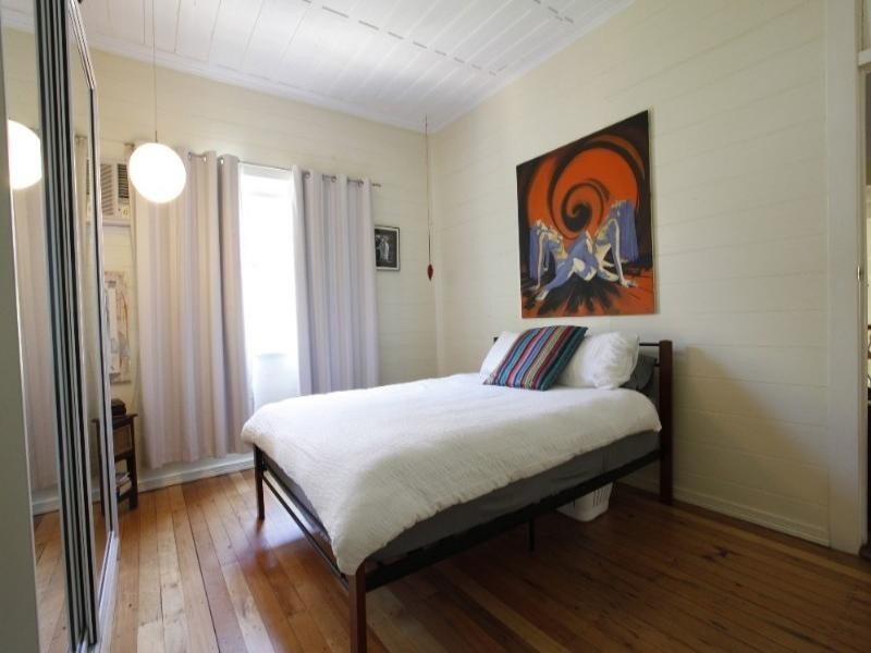 28 Queen Street, North Ward QLD 4810