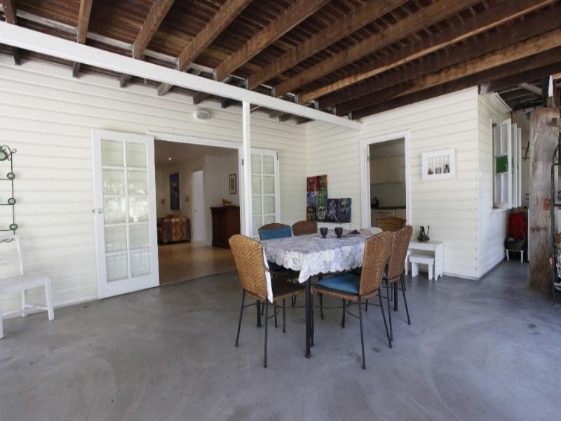 28 Queen Street, North Ward QLD 4810