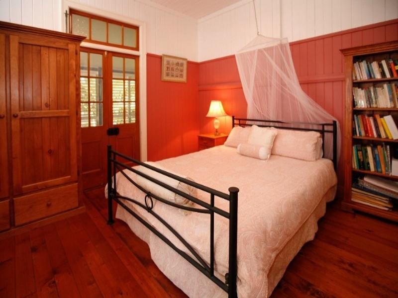 48 Warburton Street, North Ward QLD 4810