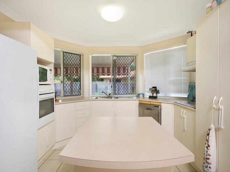 157 Greenwood Drive, Kirwan QLD 4817