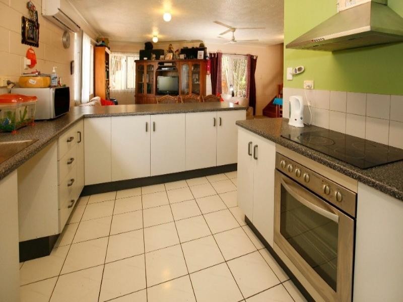 3/12 Old Common Road, Belgian Gardens QLD 4810