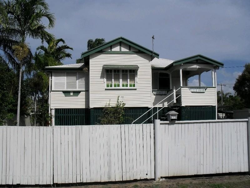 Pimlico QLD 4812