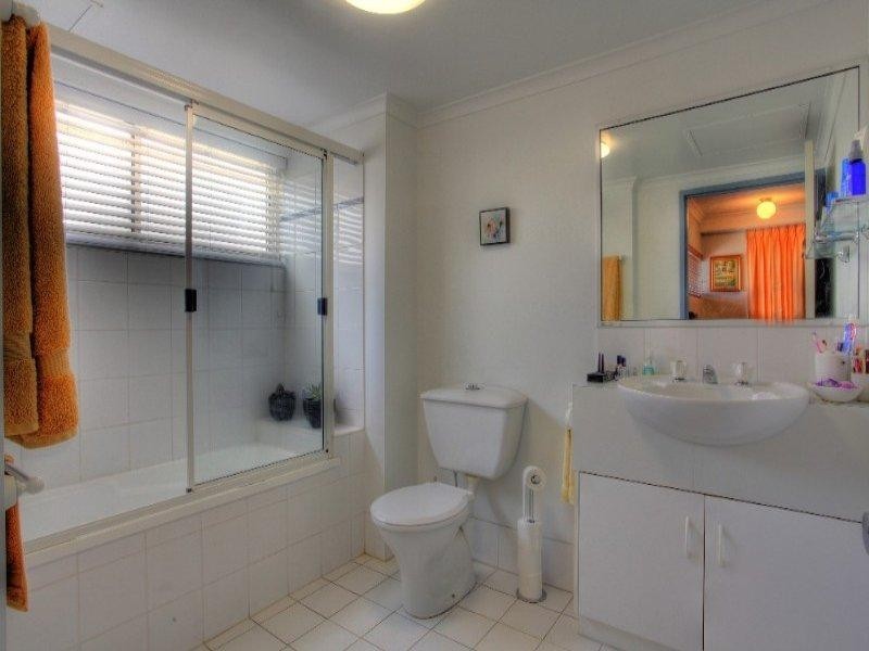 4D/3 The Strand, Townsville City QLD 4810